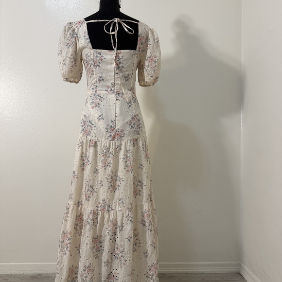 Floral Cream Dress with Pink Accents - Picture 5 of 10